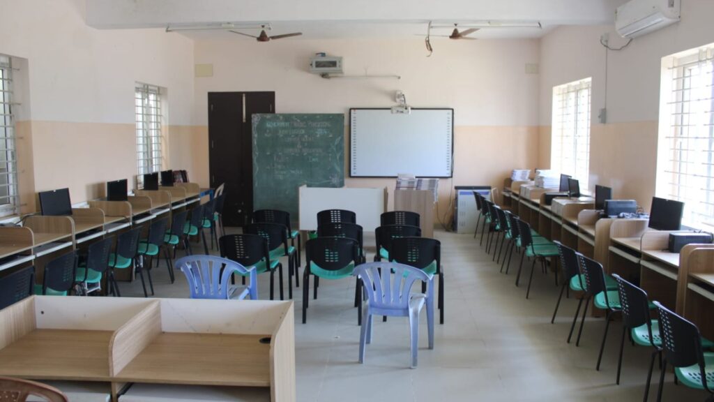 Lab_001_StThomasMatricSchool